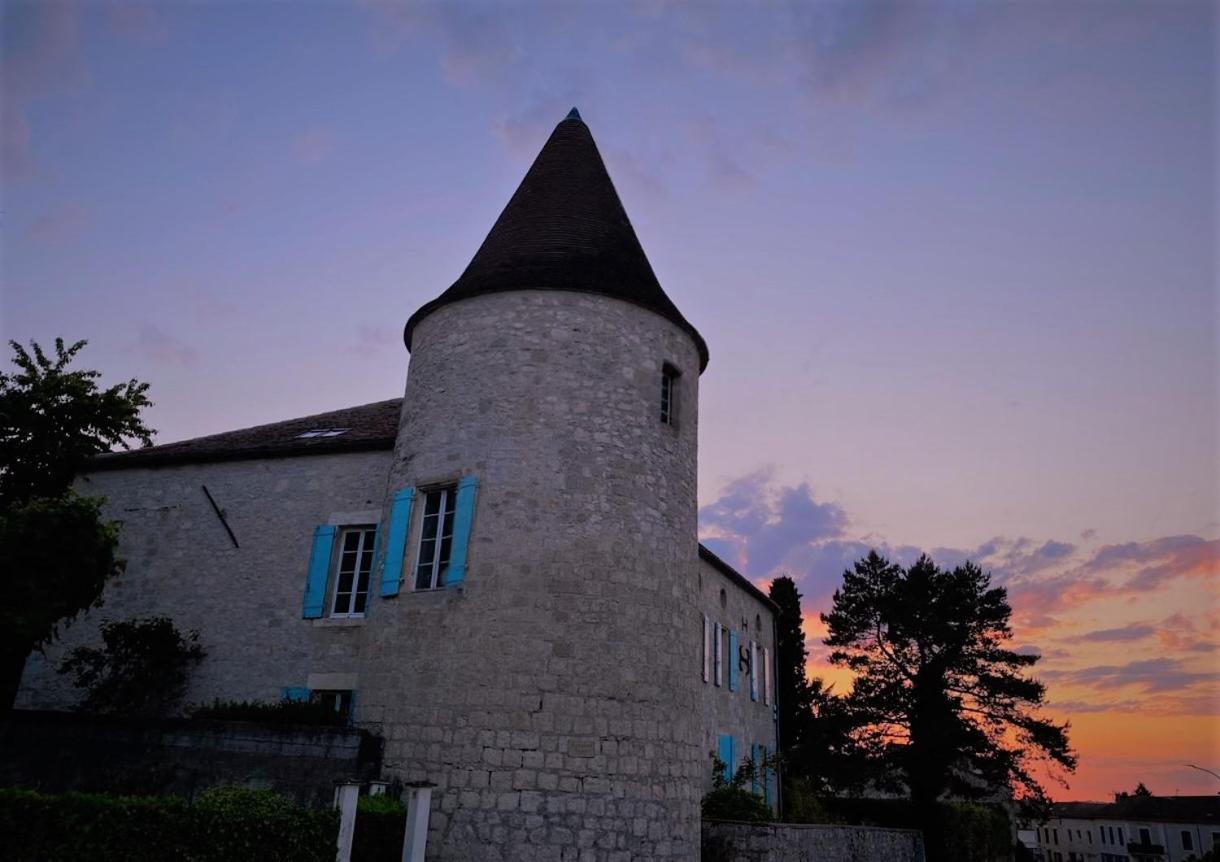 Un Petit Chateau Lauzun Екстер'єр фото