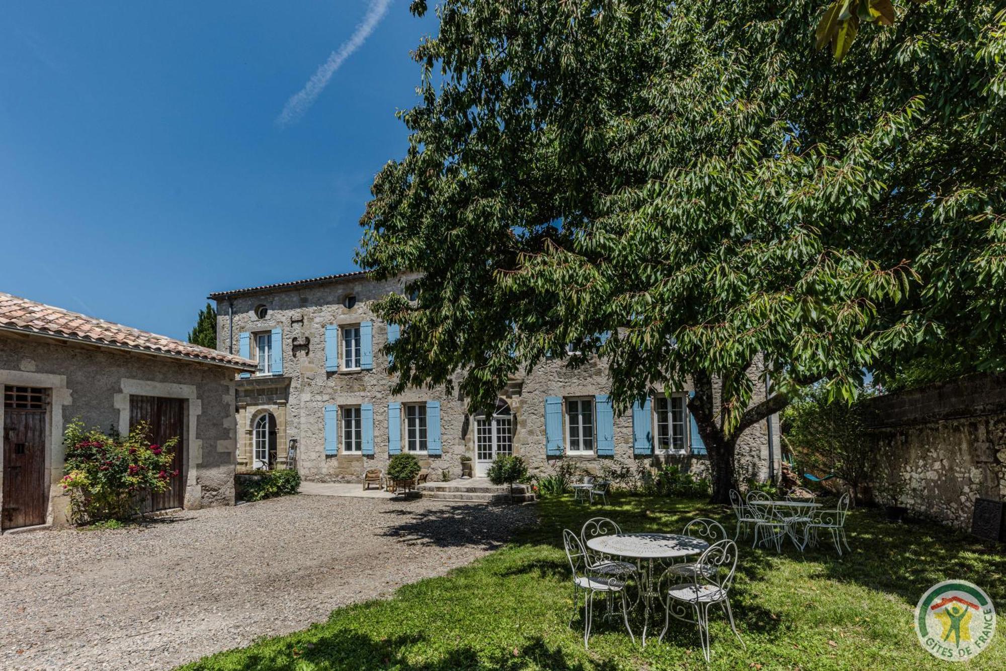 Un Petit Chateau Lauzun Екстер'єр фото