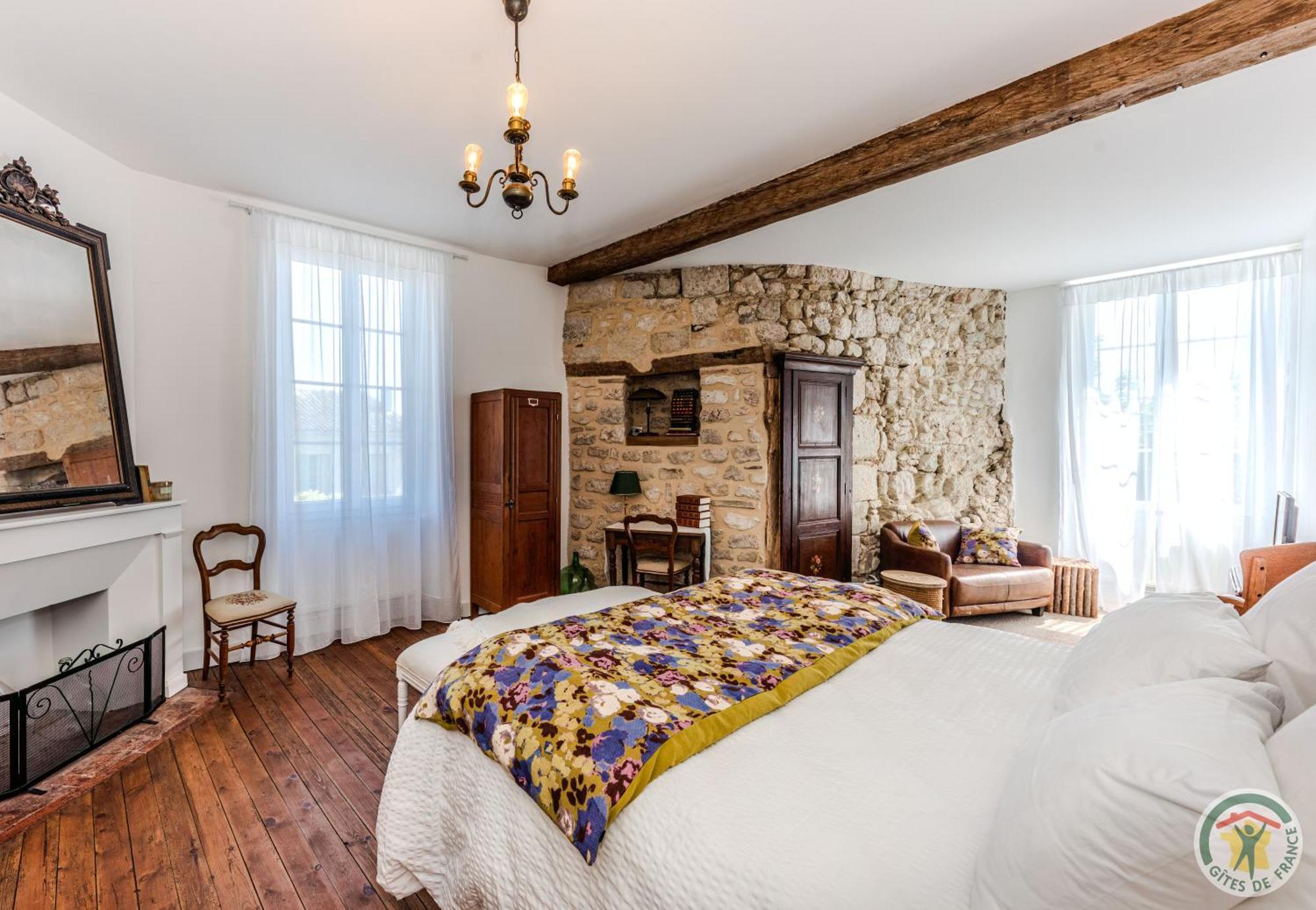 Un Petit Chateau Lauzun Екстер'єр фото